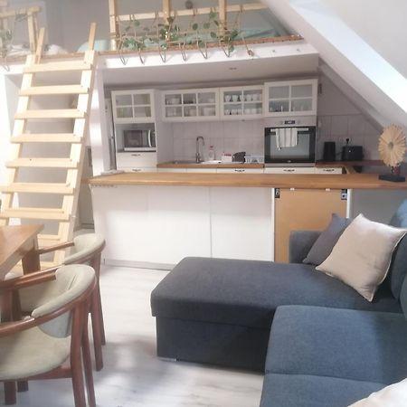 Újkapu Sunshine Apartments Gyor Bagian luar foto