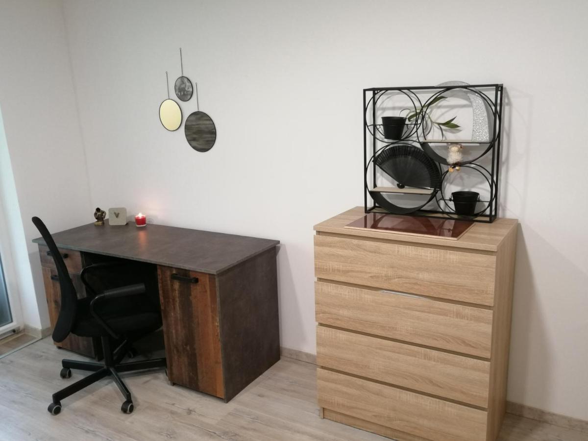 Újkapu Sunshine Apartments Gyor Bagian luar foto
