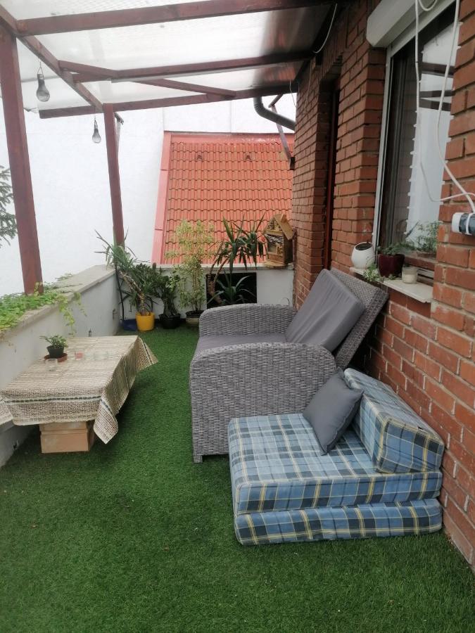 Újkapu Sunshine Apartments Gyor Bagian luar foto