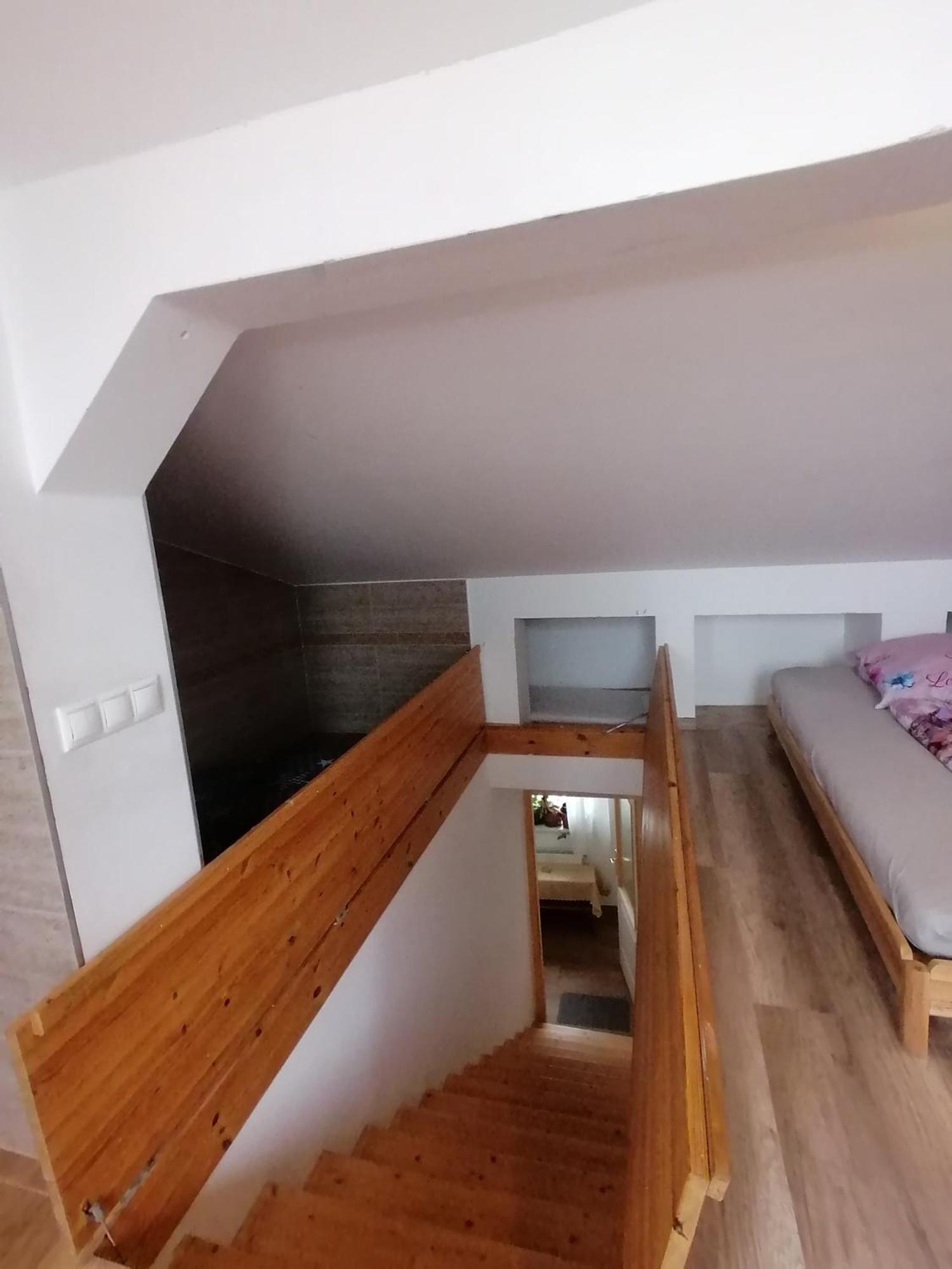 Újkapu Sunshine Apartments Gyor Bagian luar foto