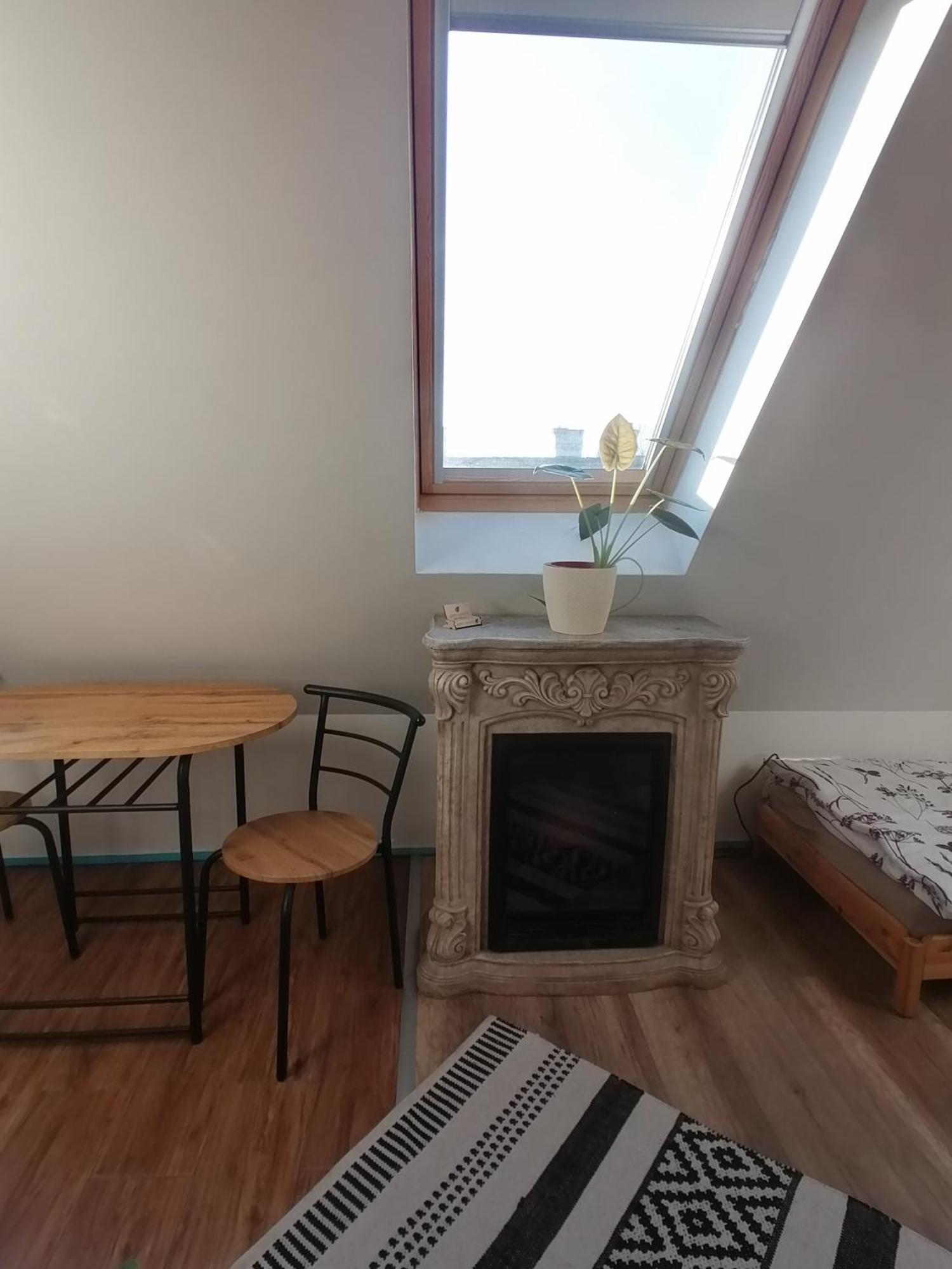 Újkapu Sunshine Apartments Gyor Bagian luar foto