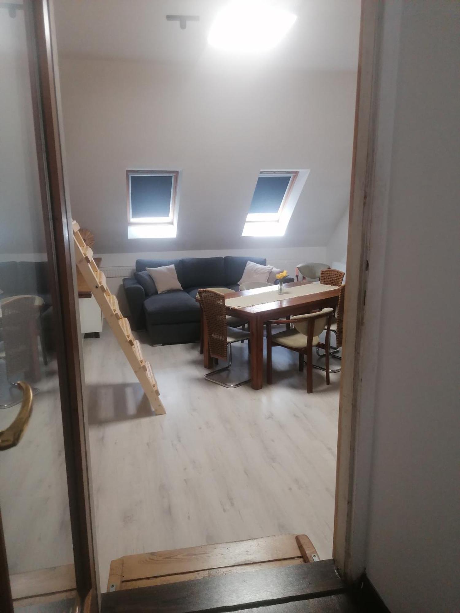 Újkapu Sunshine Apartments Gyor Bagian luar foto