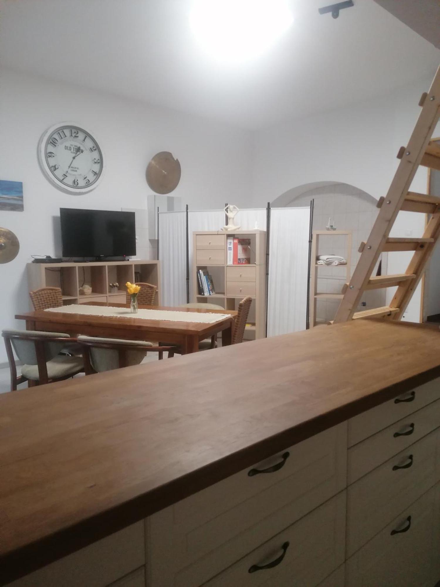 Újkapu Sunshine Apartments Gyor Bagian luar foto